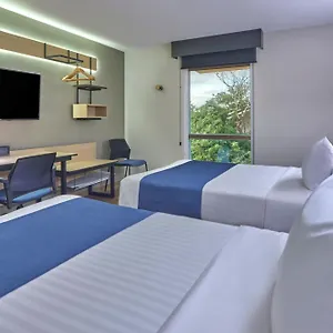 Express By Marriott Отель Плая-дель-Кармен